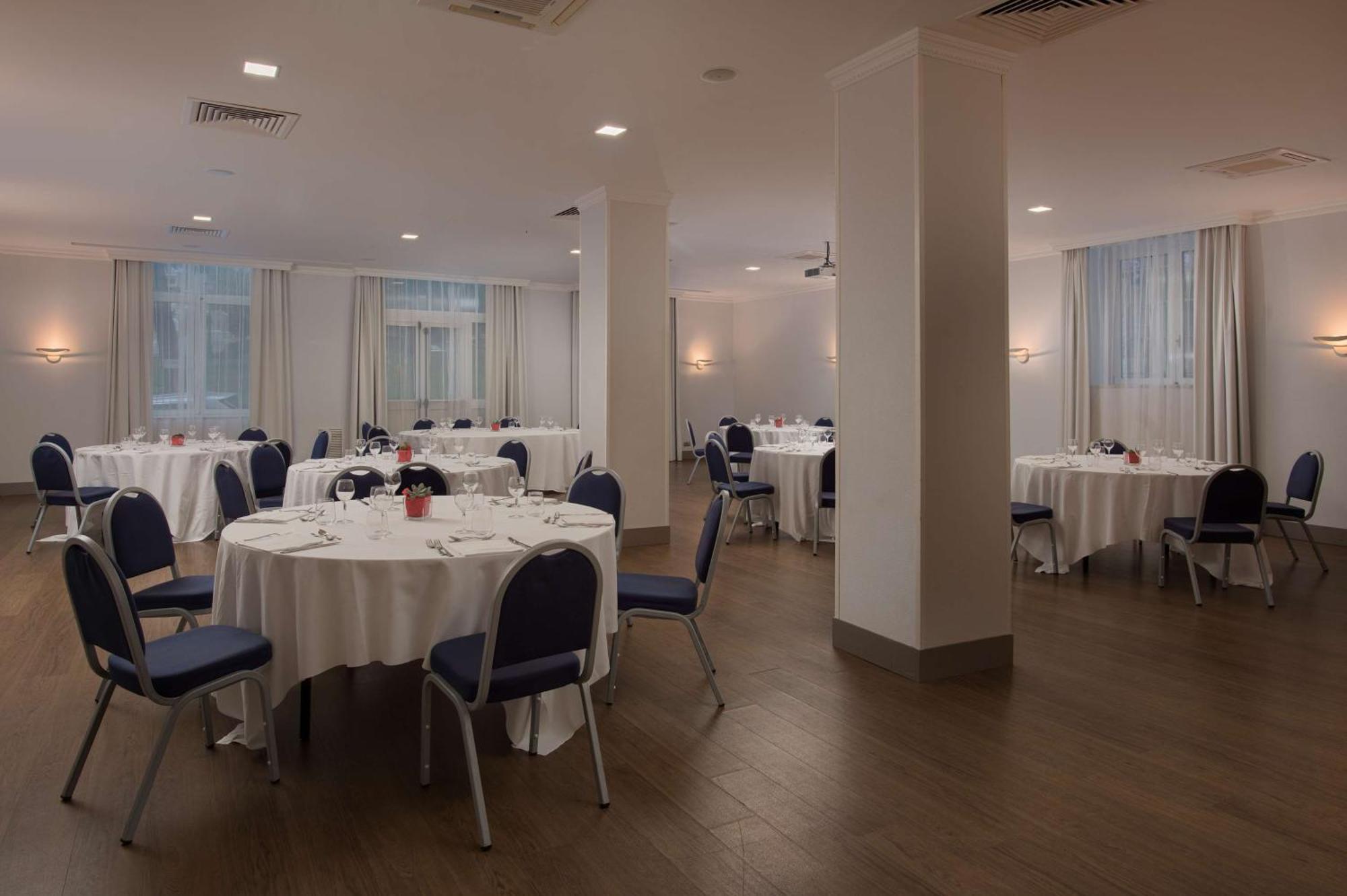 Nh Centro Hotel Genova