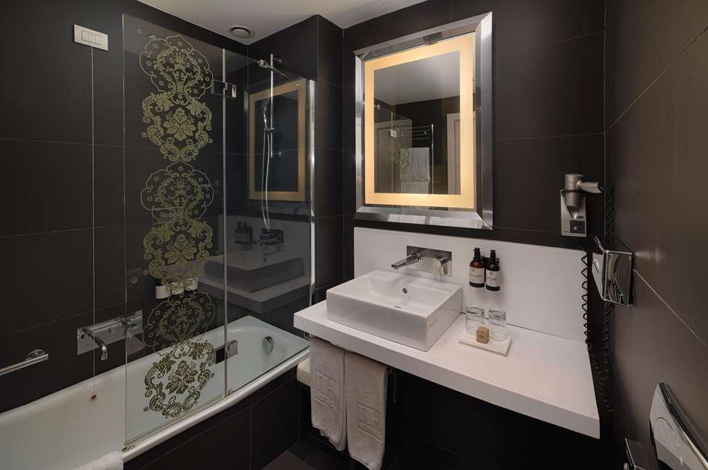 Hotel Nh Centro 4*